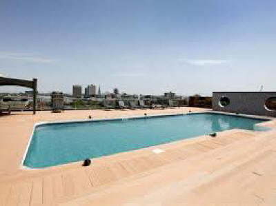 Swimming pool and rooftop terrace at 1625 Clark Lofts des Arts Montreal
